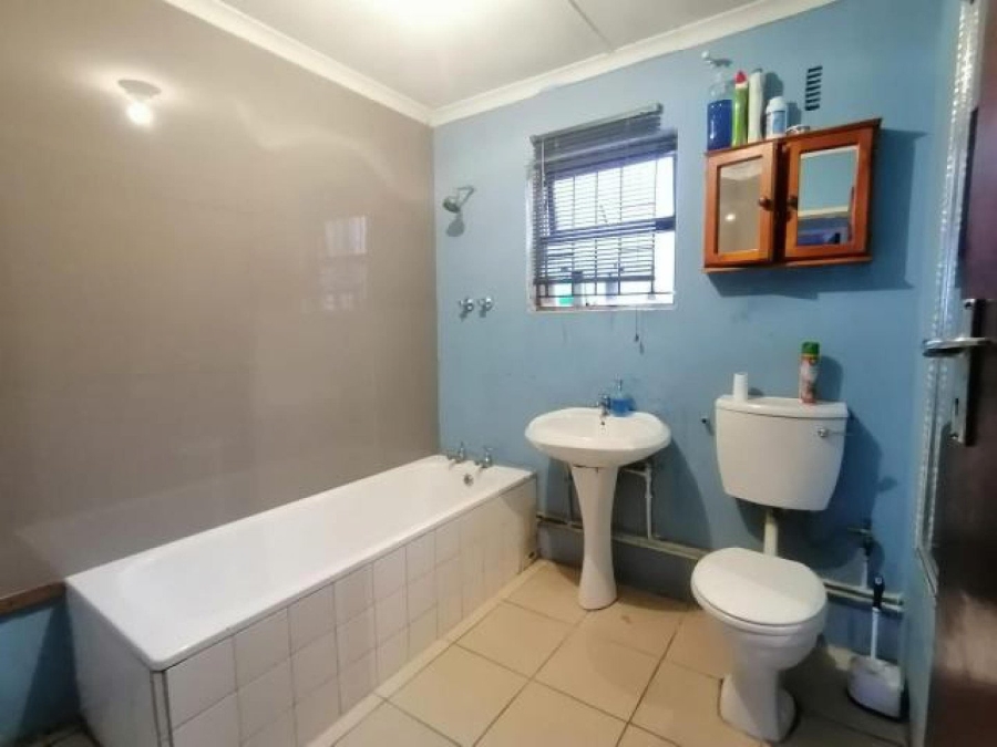 3 Bedroom Property for Sale in Rocklands Western Cape